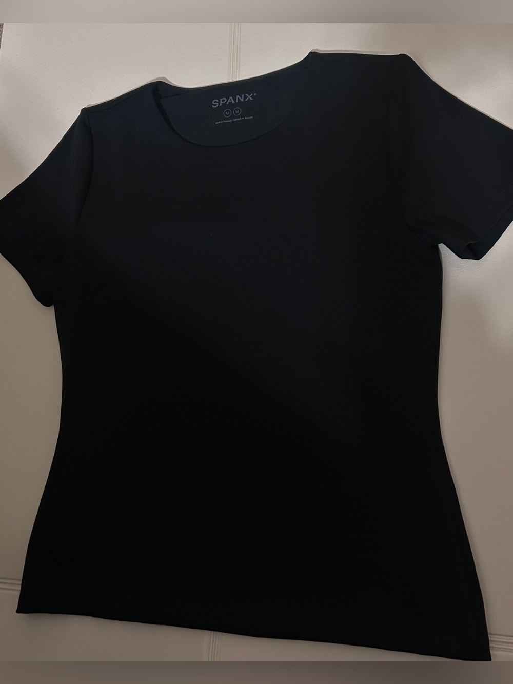 NWT SPANXsmooth™ Jersey Crewneck Tee Size Medium Classic Black